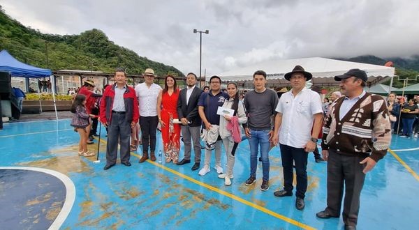PRIMER FESTIVAL DEL CONCURSO DE DANZAS FOLCLÓRICAS