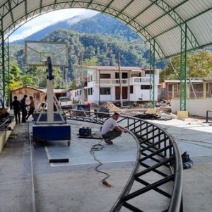 AVANCE DE LA CONSTRUCCIÓN DEL ESPACIO CUBIERTO DE LA CABECERA PARROQUIAL